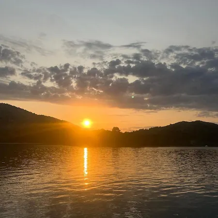 Casa vacanze Sali, Dugi Otok & Telascica - Seafront House, Private Island Retreat *
