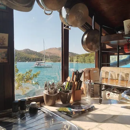 Sali, Dugi Otok & Telascica - Seafront House, Private Island Retreat Dom wakacyjny Sali