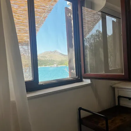 Sali, Dugi Otok & Telascica - Seafront House, Private Island Retreat *