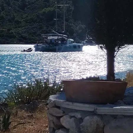 Semesterbostad Sali, Dugi Otok & Telascica - Seafront House, Private Island Retreat Sali